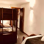 Large Taverna 2br 2ba Steps To Lift Full Kitchen Nyaraló