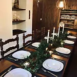 Nyaraló Large Taverna 2br 2ba Steps To Lift Full Kitchen *