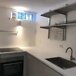 Сasa de vacaciones Large Taverna 2br 2ba Steps To Lift Full Kitchen
