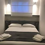 Large Taverna 2br 2ba Steps To Lift Full Kitchen Courmayeur