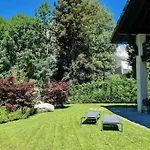 Сasa de vacaciones Large Taverna 2br 2ba Steps To Lift Full Kitchen *