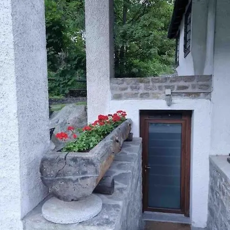 Prázdninový dům Spaziosa Taverna Accanto Alle Piste Da Sci