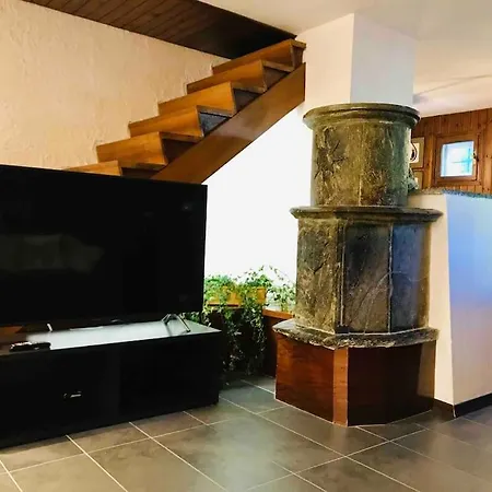 Large Taverna 2br 2ba Steps To Lift Full Kitchen * Courmayeur