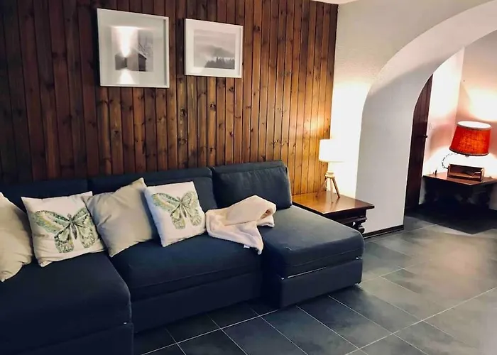 Large Taverna 2br 2ba Steps To Lift Full Kitchen Hébergement de vacances Courmayeur