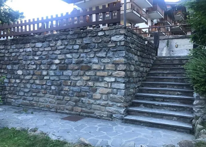 Large Taverna 2br 2ba Steps To Lift Full Kitchen * Courmayeur